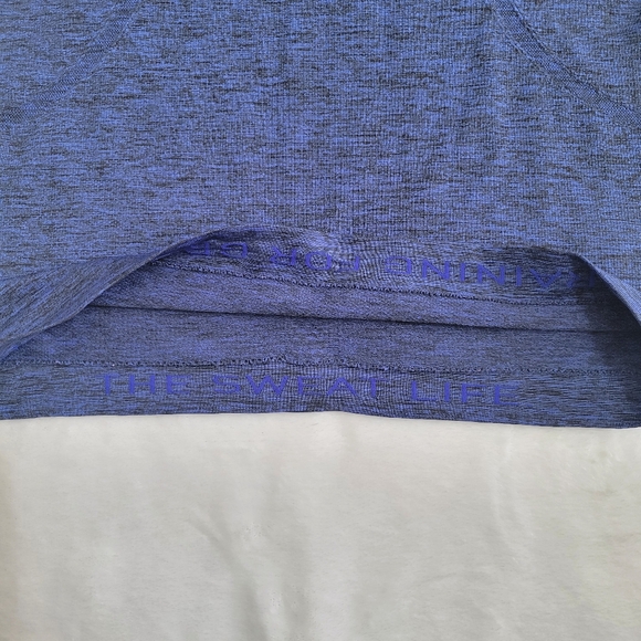 Lululemon Swiftly Tech Long‎ Sleeve Pullover Athletic Top Seamless - Picture 14 of 15